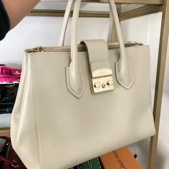 Furla LIGHT green Leather Tote Bag